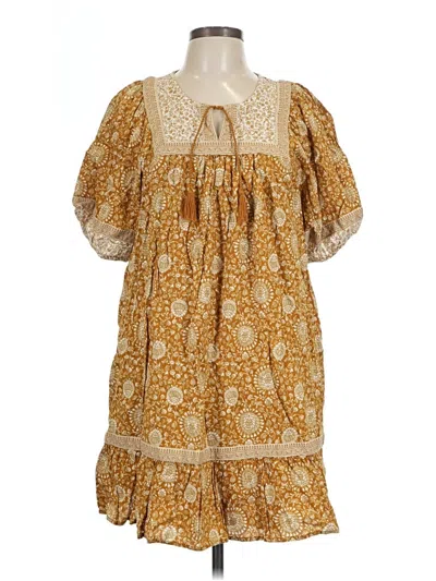 Pre-owned Old Navy Casual Dress In Gold