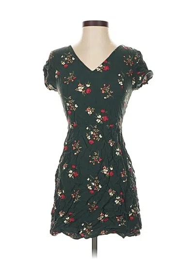 Pre-owned Old Navy Casual Dress In Green