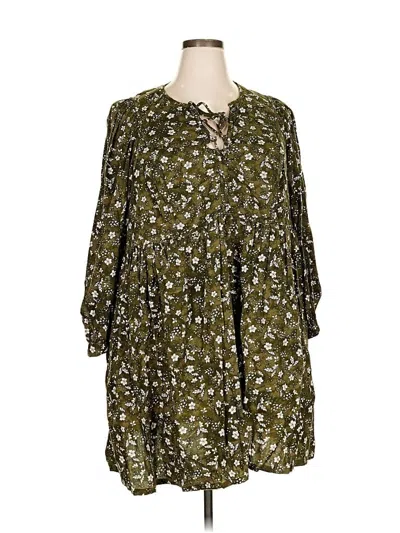 Pre-owned Old Navy Casual Dress In Green