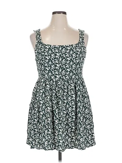 Pre-owned Old Navy Casual Dress In Green