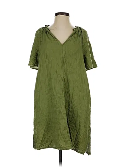 Pre-owned Old Navy Casual Dress In Green