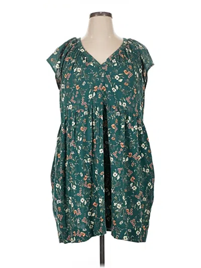 Pre-owned Old Navy Casual Dress In Green