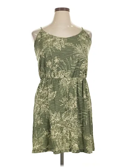 Pre-owned Old Navy Casual Dress In Green