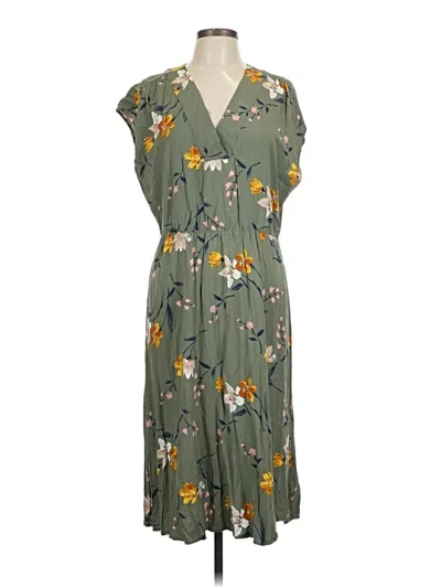 Pre-owned Old Navy Casual Dress In Green