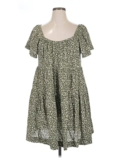 Pre-owned Old Navy Casual Dress In Green