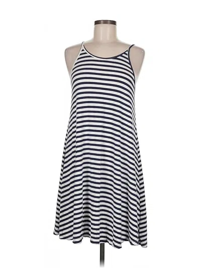 Pre-owned Old Navy Casual Dress In White