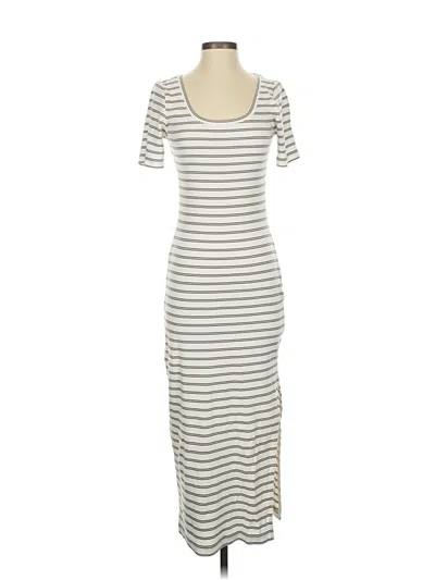 Pre-owned Old Navy Casual Dress In White