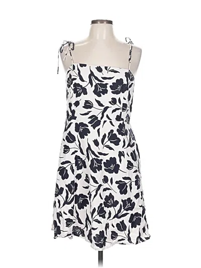 Pre-owned Old Navy Casual Dress In White