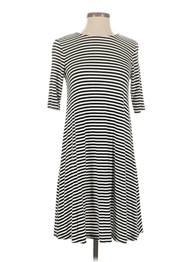 Pre-owned Old Navy Casual Dress In White