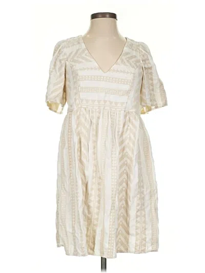 Pre-owned Old Navy Casual Dress In White
