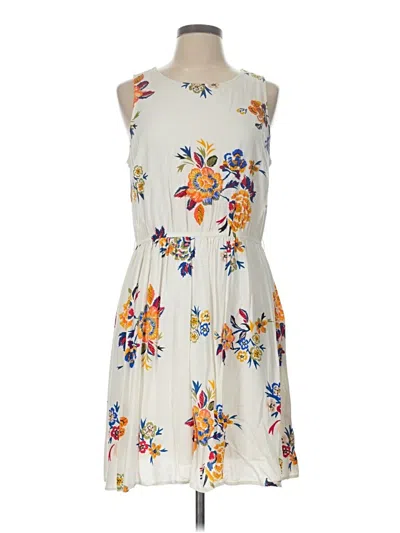 Pre-owned Old Navy Casual Dress In White