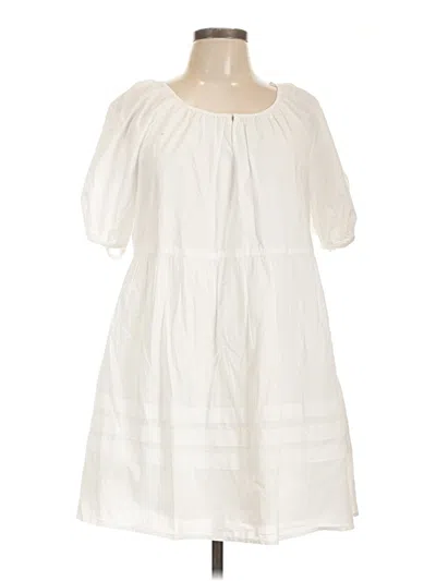 Old Navy Casual Dress In White