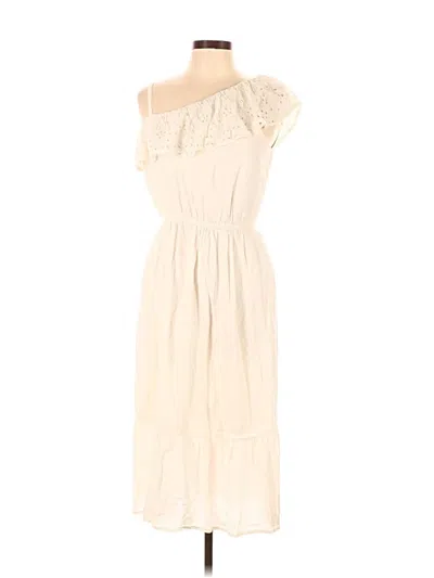 Pre-owned Old Navy Casual Dress In White