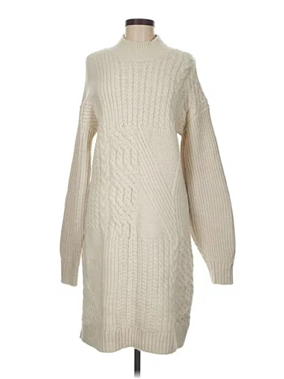 Pre-owned Old Navy Casual Dress In White