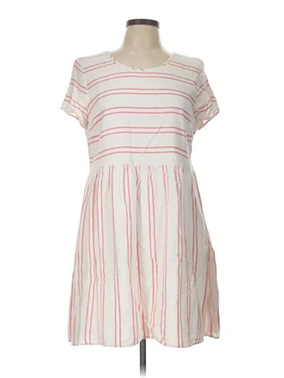 Pre-owned Old Navy Casual Dress In White
