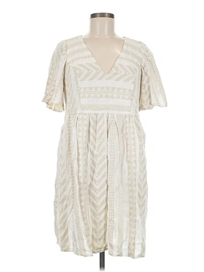 Pre-owned Old Navy Casual Dress In White