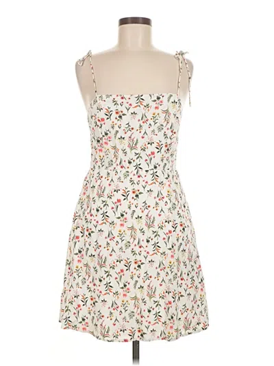 Pre-owned Old Navy Casual Dress In White