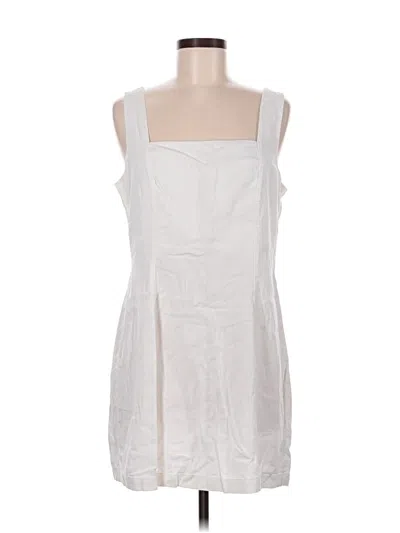 Pre-owned Old Navy Casual Dress In White