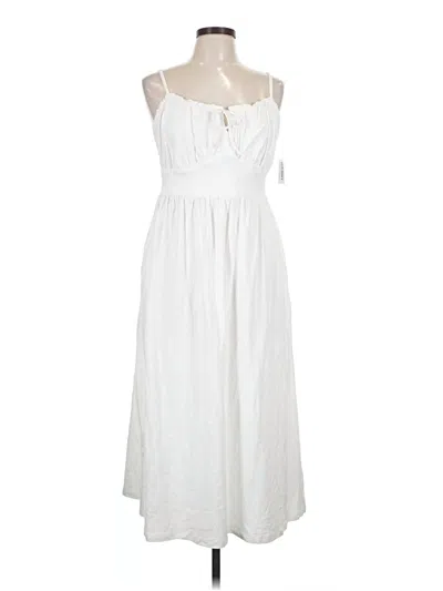 Old Navy Casual Dress In White
