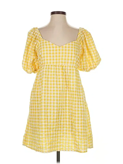 Pre-owned Old Navy Casual Dress In Yellow