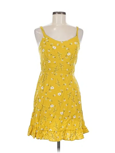 Pre-owned Old Navy Casual Dress In Yellow