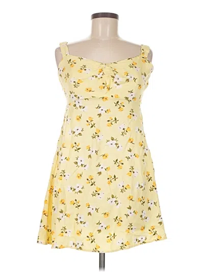 Pre-owned Old Navy Casual Dress In Yellow