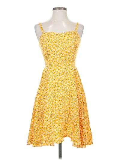 Pre-owned Old Navy Casual Dress In Yellow