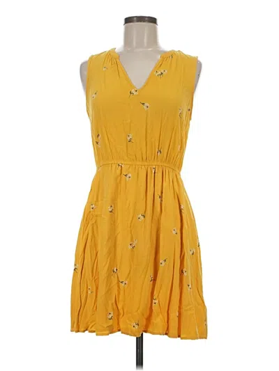 Pre-owned Old Navy Casual Dress In Yellow