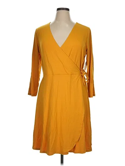 Pre-owned Old Navy Casual Dress In Yellow