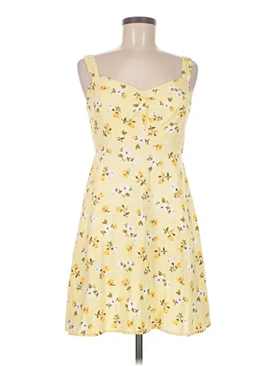 Pre-owned Old Navy Casual Dress In Yellow
