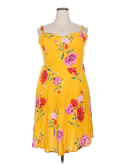 Pre-owned Old Navy Casual Dress In Yellow