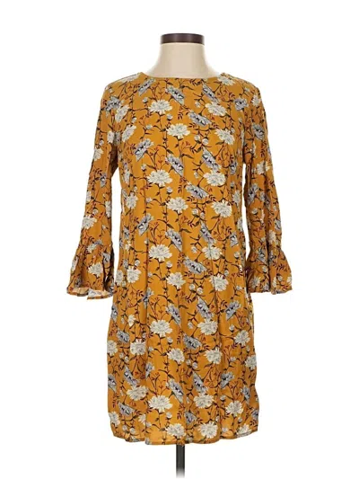 Pre-owned Old Navy Casual Dress In Yellow