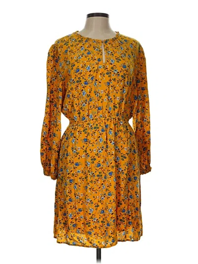 Pre-owned Old Navy Casual Dress In Yellow