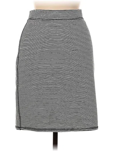 Pre-owned Old Navy Casual Skirt In Black