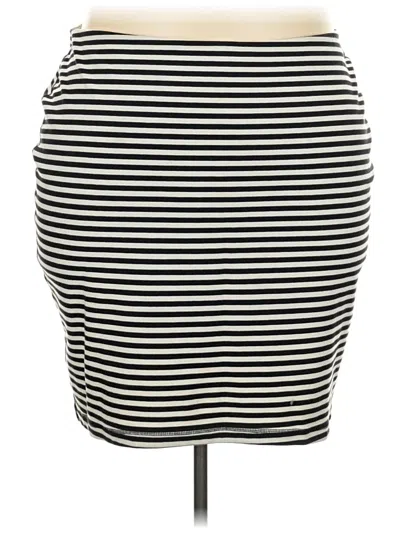 Pre-owned Old Navy Casual Skirt In Black