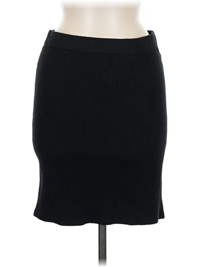 Pre-owned Old Navy Casual Skirt In Black