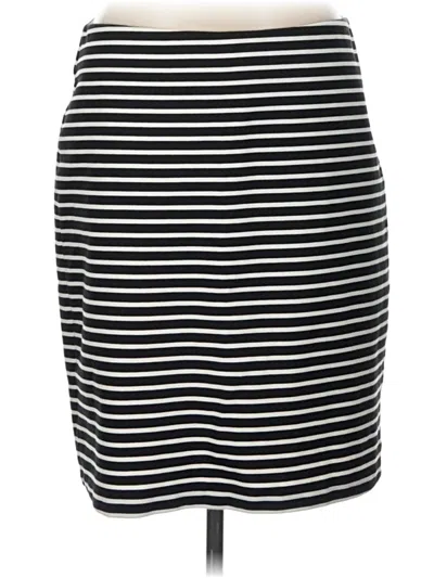 Pre-owned Old Navy Casual Skirt In Black