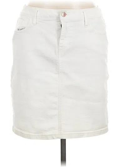 Pre-owned Old Navy Casual Skirt In White