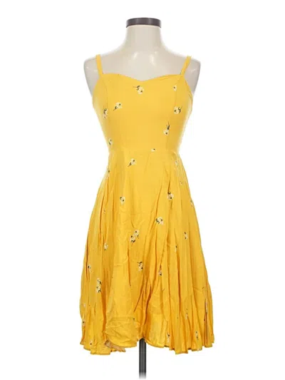 Pre-owned Old Navy Cocktail Dress In Yellow