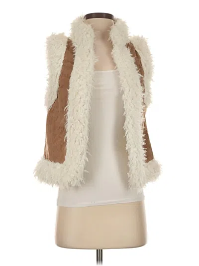 Pre-owned Old Navy Faux Fur Vest In Ivory