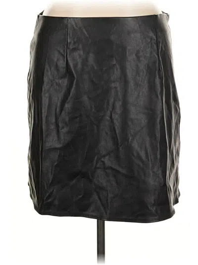 Pre-owned Old Navy Faux Leather Skirt In Black