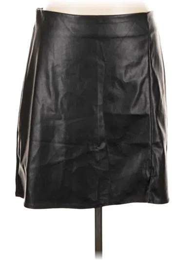 Pre-owned Old Navy Faux Leather Skirt In Black
