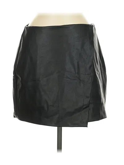 Pre-owned Old Navy Faux Leather Skirt In Black