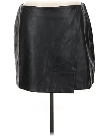 Pre-owned Old Navy Faux Leather Skirt In Black