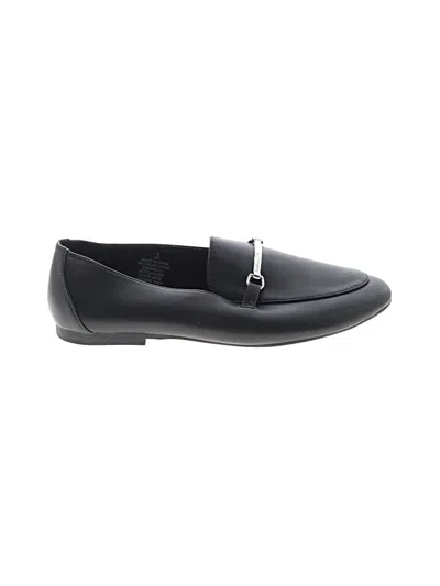 Pre-owned Old Navy Flats In Black