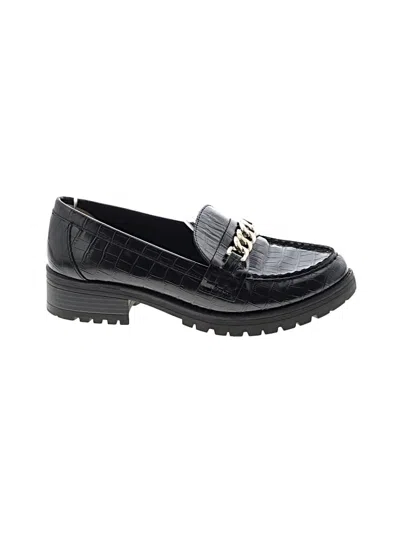 Pre-owned Old Navy Flats In Black