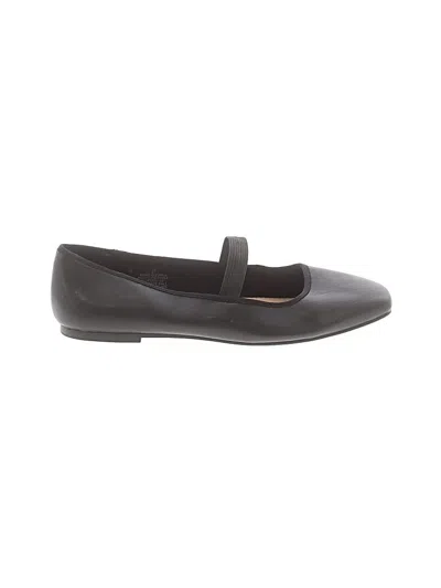 Pre-owned Old Navy Flats In Black