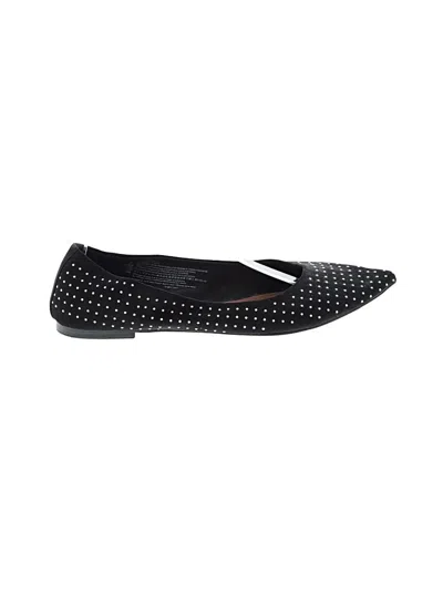 Pre-owned Old Navy Flats In Black