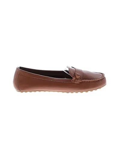 Pre-owned Old Navy Flats In Brown
