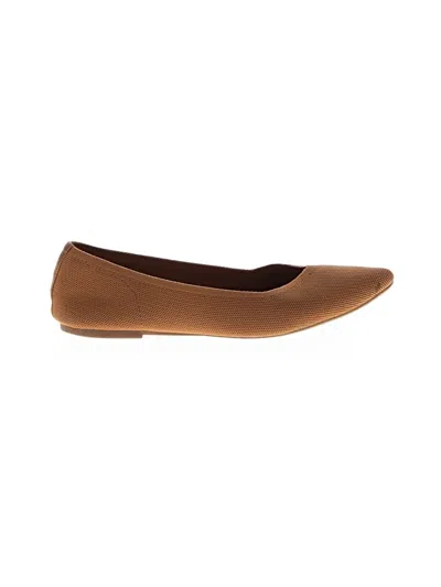 Pre-owned Old Navy Flats In Brown